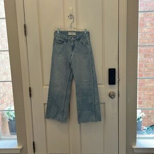 VGUC Hollister low rise jeans